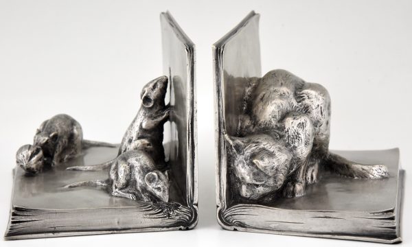 Art Deco Buchstützen Bronze, Katze und Mäuse auf Bücher