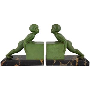 a-pair-of-art-deco-child-bookends-762619-en-max