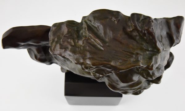 Le Rhone, sculpure en bronze d’un homme.