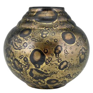 atelier-pomone-designed-for-le-bon-marche-art-deco-ceramic-vase-black-and-gold-3335994-en-max