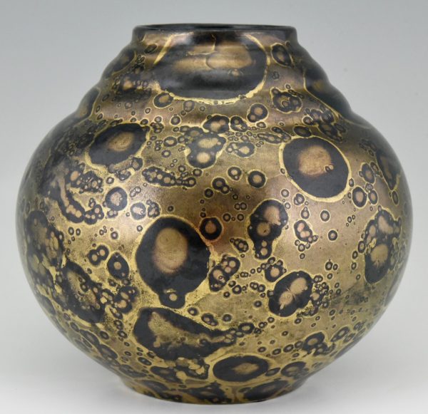 Art Deco ceramic vase black and gold