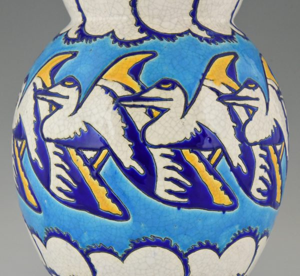 Grosse Art Deco Vase Keramik fliegende Pelikane