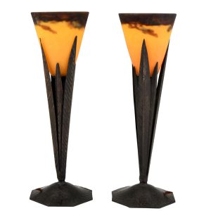 degue-robj-pair-of-art-deco-pate-de-verre-and-wrought-iron-table-lamps-3586242-en-max