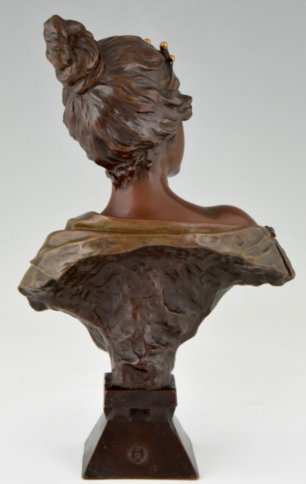 Jugendstil Bronze Buste Frau mit Krone Lucrece