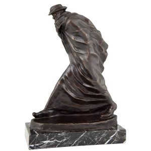 jose-maria-acuna-lopez-pilgrim-bronze-sculpture-man-with-long-coat-and-hat-1234502-en-max