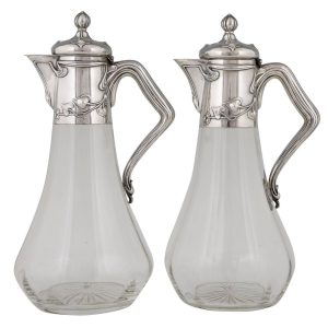 koch-bergfeld-a-pair-silver-art-nouveau-decanters-592911-en-max