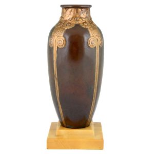 louis-henri-senart-art-deco-bronze-vase-on-marble-base-937562-en-max