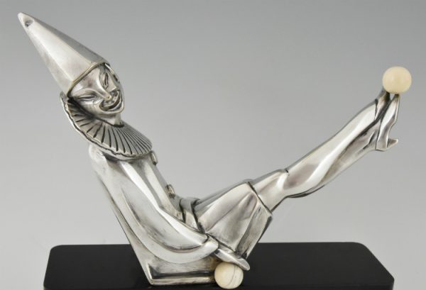 Sculpture bronze argenté Art Deco Pierrette