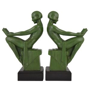 max-le-verrier-art-deco-bookends-reading-nudes-1299258-en-max