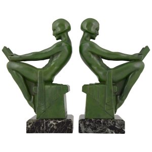 max-le-verrier-art-deco-bookends-with-reading-nudes-740892-en-max