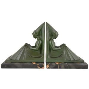 max-le-verrier-art-deco-figural-bookends-reading-medieval-ladies-1234579-en-max