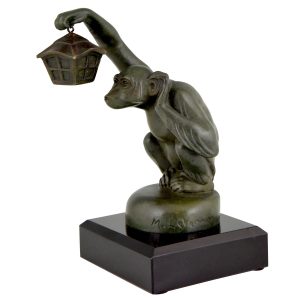 max-le-verrier-art-deco-sculpture-car-mascot-monkey-with-lantern-1355794-en-max