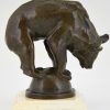 Art Deco bronzen sculptuur beer op een bal