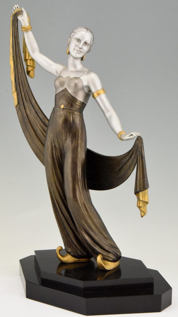 Art Deco sculpture danseuse Orientale