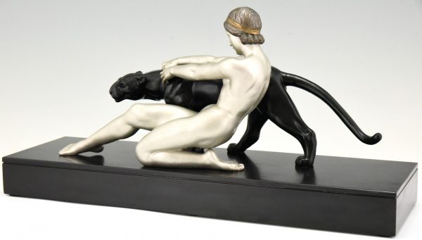 Art Deco sculptuur naakte vrouw met panter