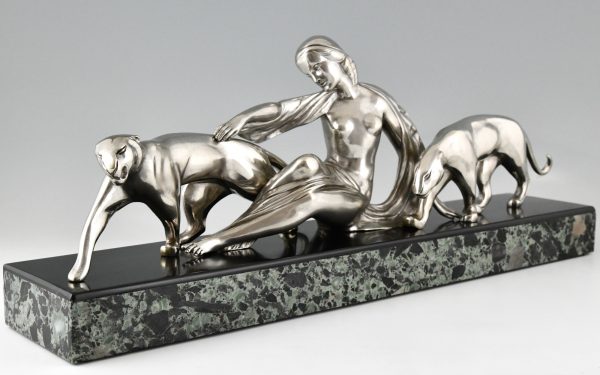 Art Deco sculpture en bronze femme aux panthères