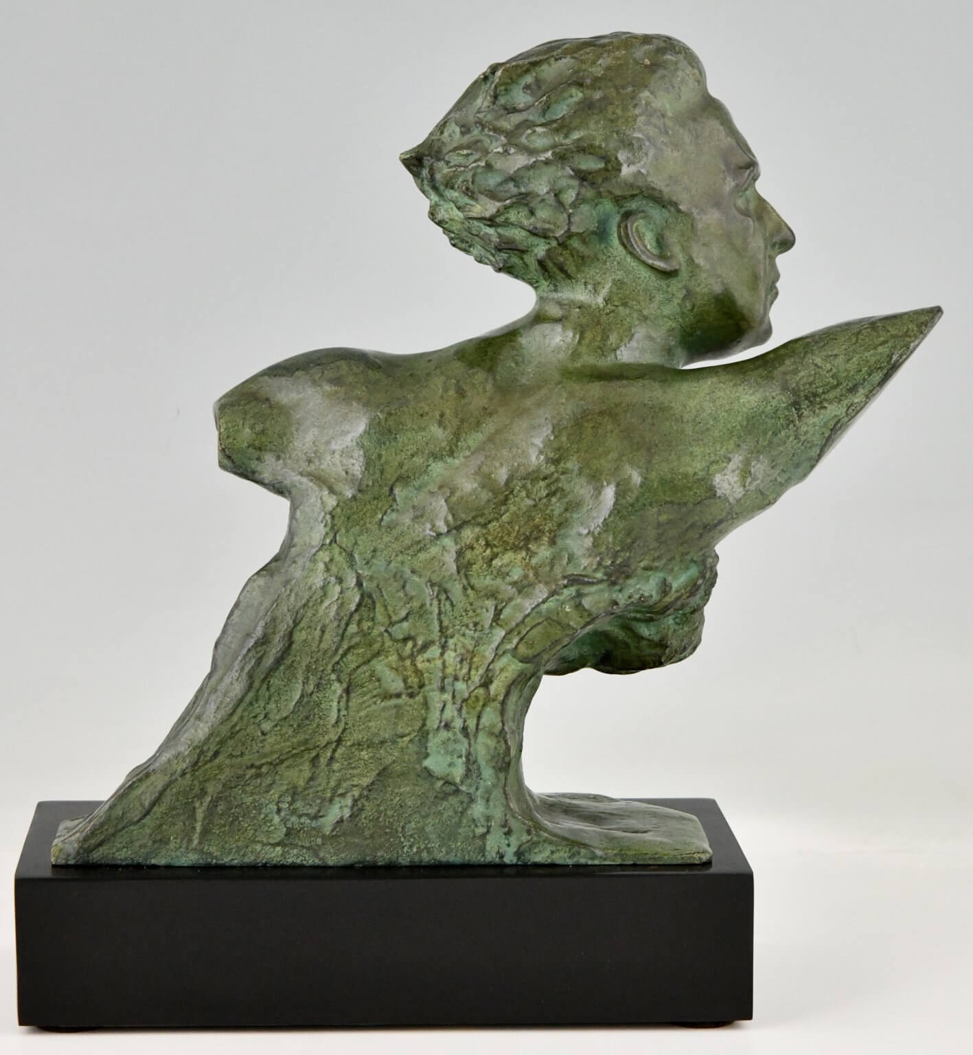 Art Deco bronze sculpture bust of aviator Jean Mermoz - Deconamic